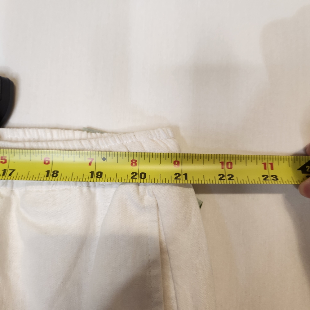 Sag Harbor White Capri Pants With Beaded Hem Detail. Lined. Linen. Plus Size 2X - Picture 9 of 11